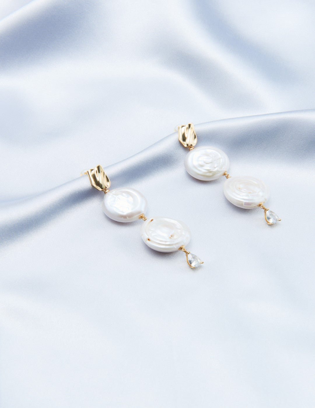 Double Round Pendant Baroque Drop Pearl Earrings