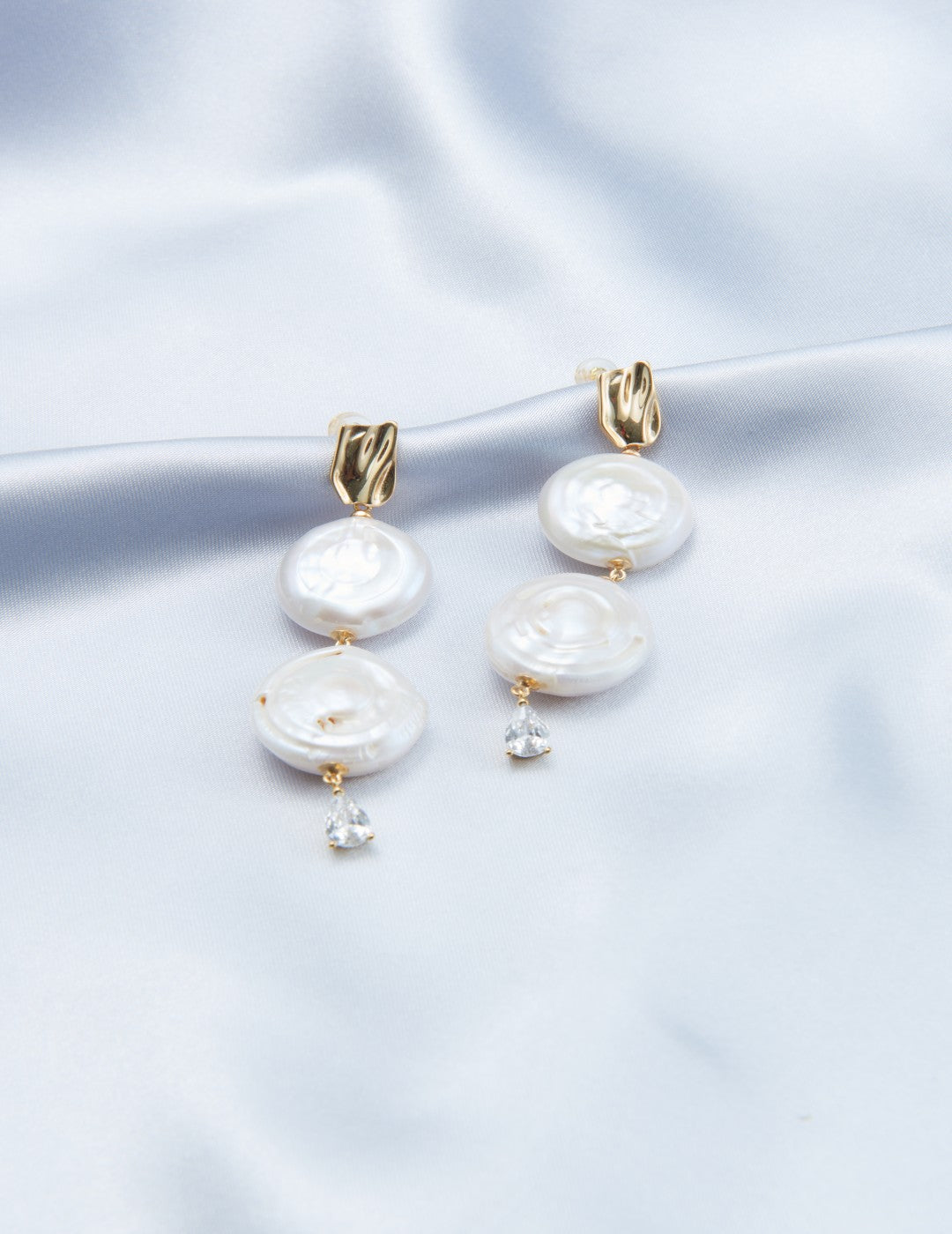 Double Round Pendant Baroque Drop Pearl Earrings