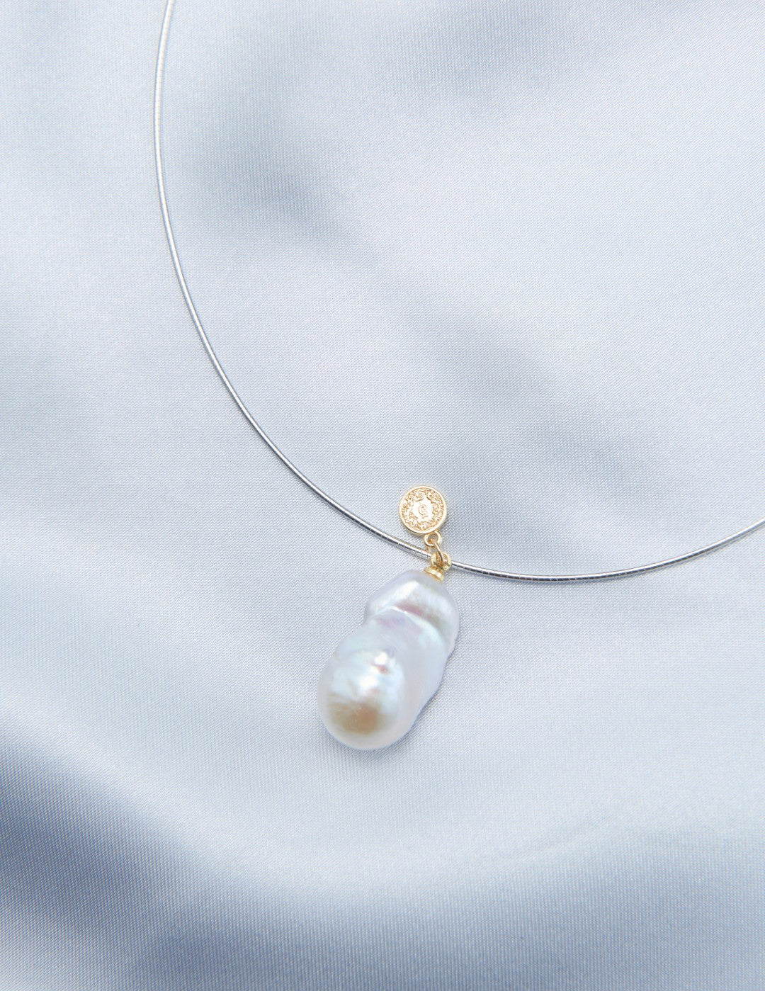 Baroque Pearl Pendant Collar Necklace