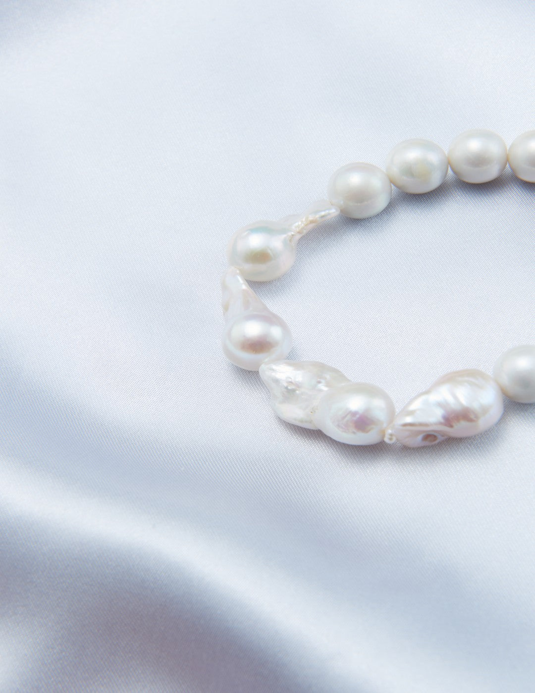 Classical Baroque Pearl Beaded Bracelets