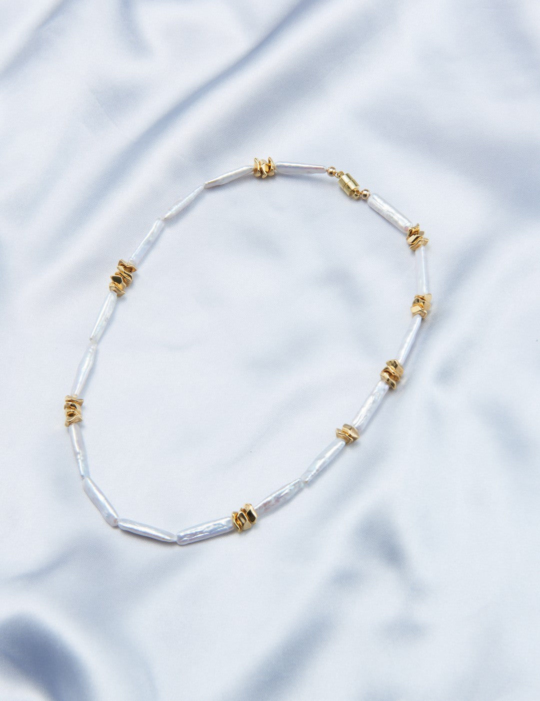 Metal Bean Strip Baroque Pearl Necklace