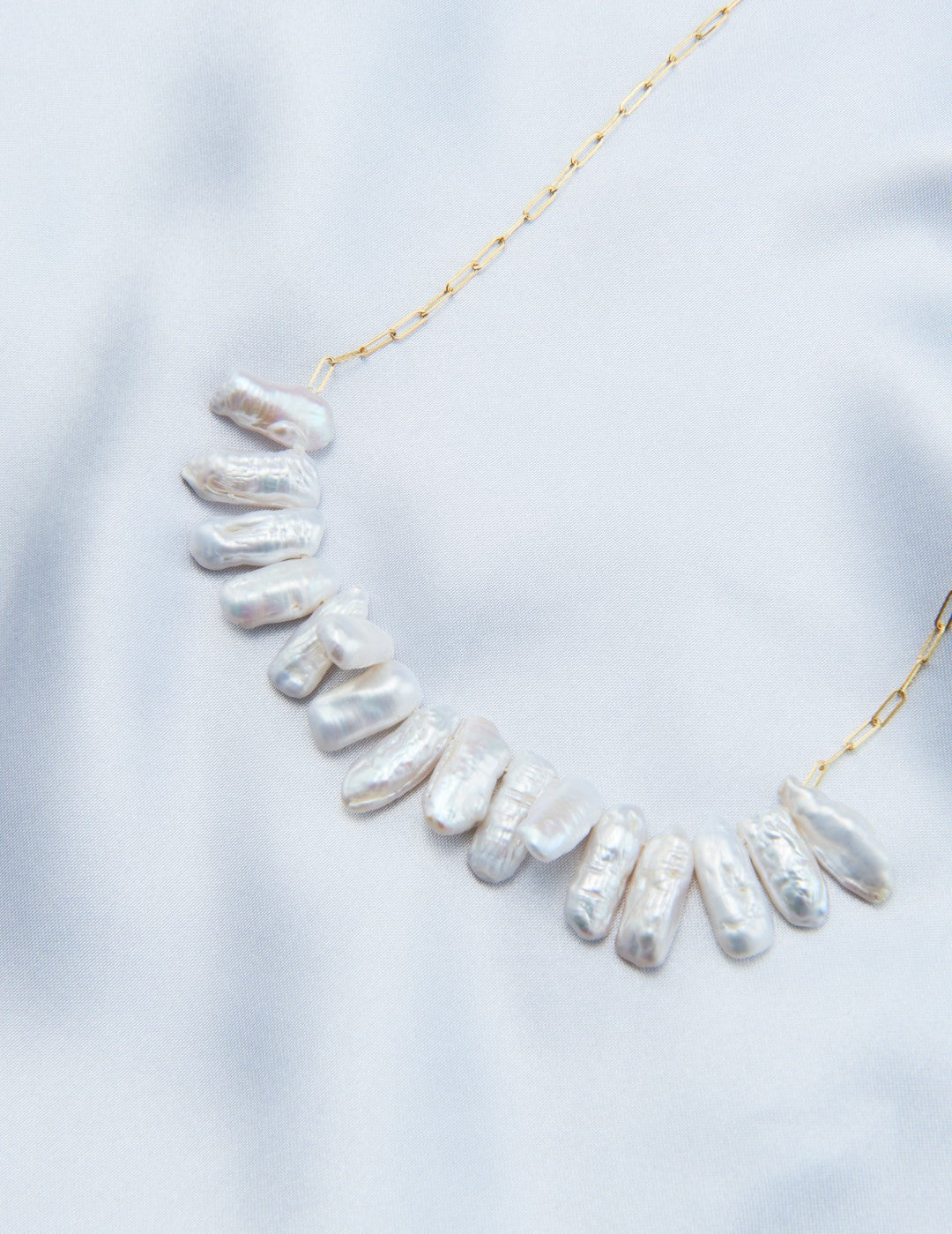 Anomalous Baroque Smile Pearl Necklace