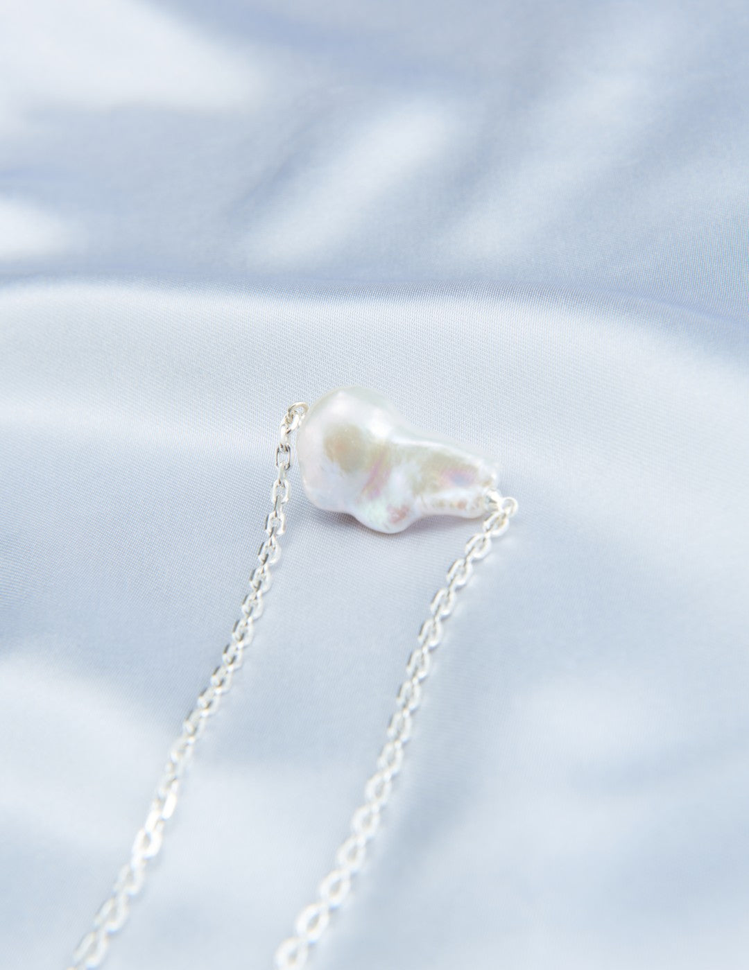 Sterling Silver Chain Baroque Pearl Pendant Necklace