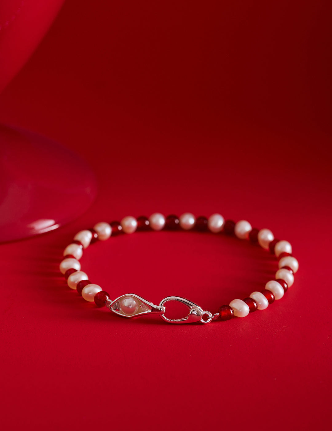 Bean Pod Red Agate Pearl Beaded Bracelet gembea jewelry