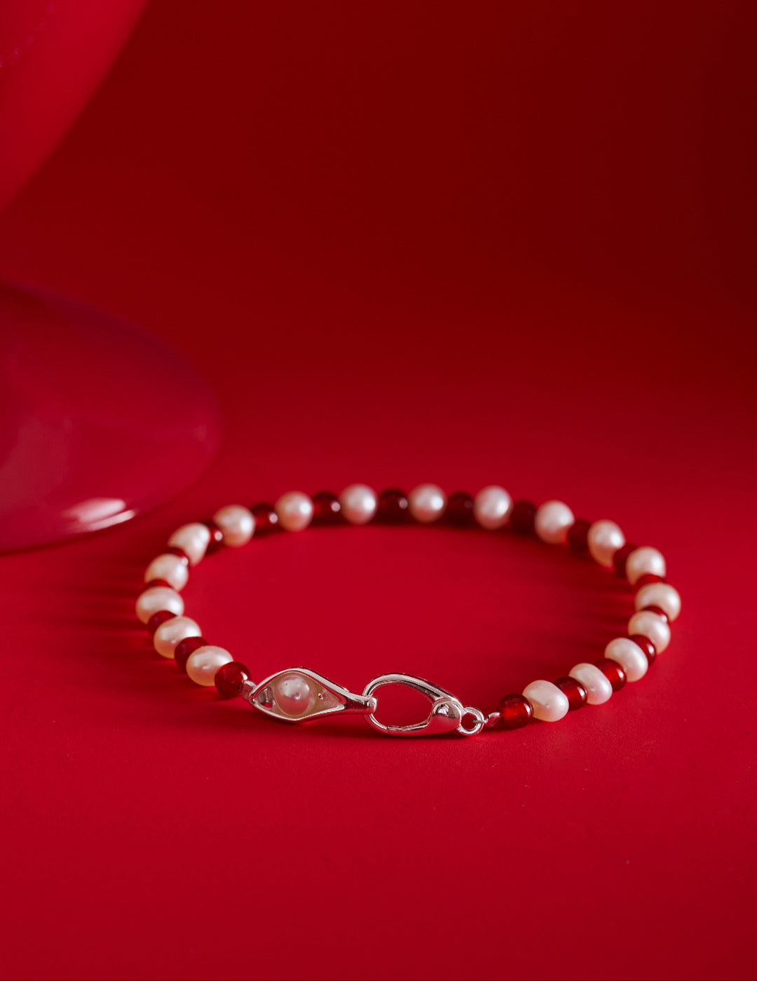 Bean Pod Red Agate Pearl Beaded Bracelet gembea jewelry