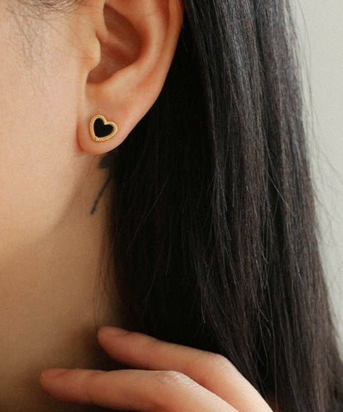 Black White Love Heart Studs Earrings gembea jewelry