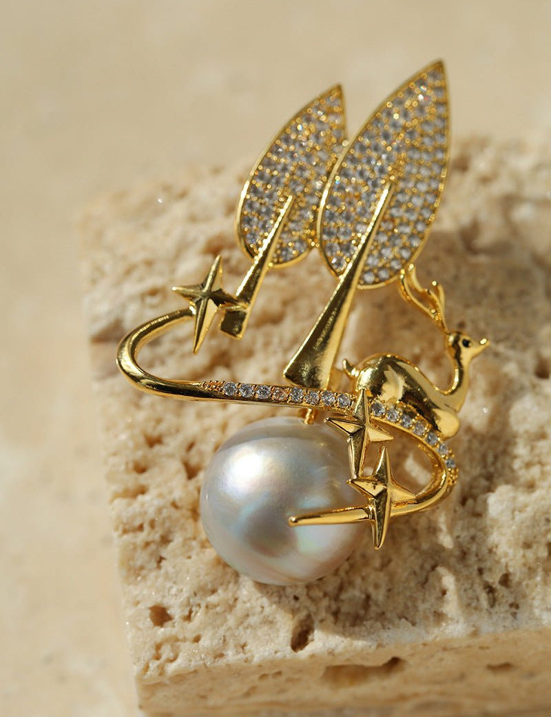 Christmas Deer Mabe Pearl Brooch gembea jewelry