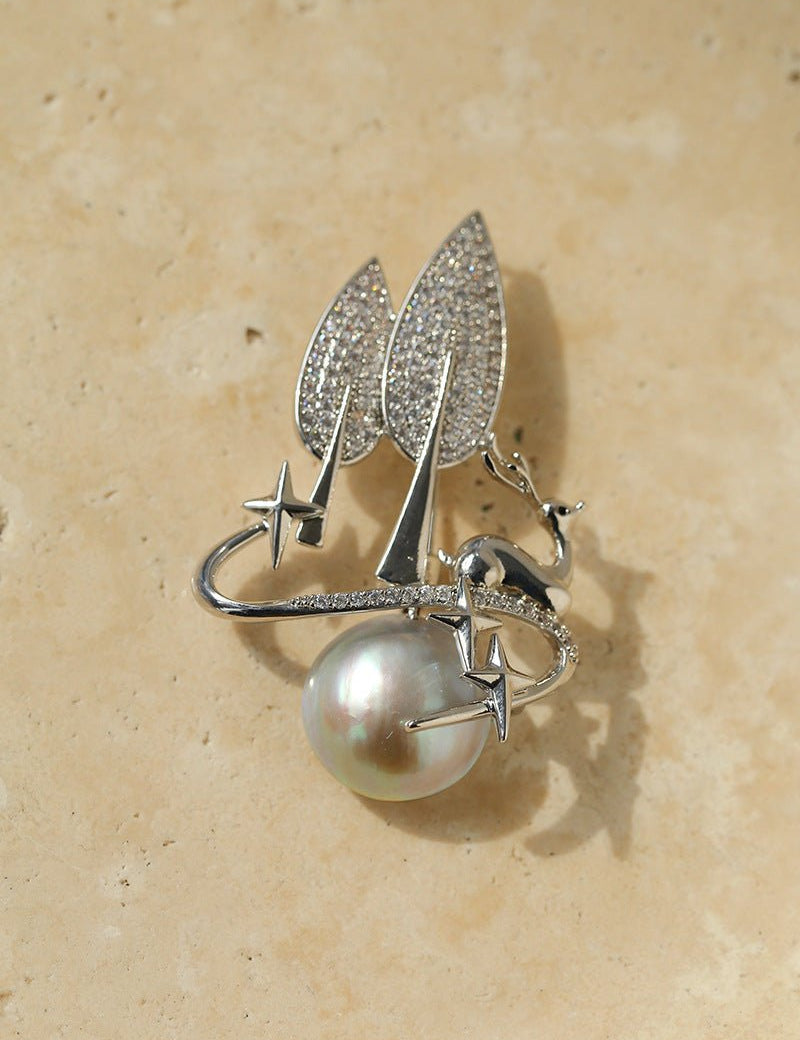 Christmas Deer Mabe Pearl Brooch gembea jewelry