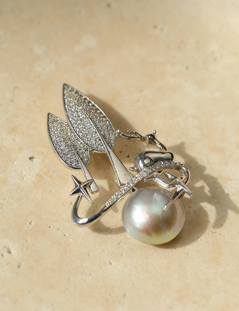 Christmas Deer Mabe Pearl Brooch gembea jewelry