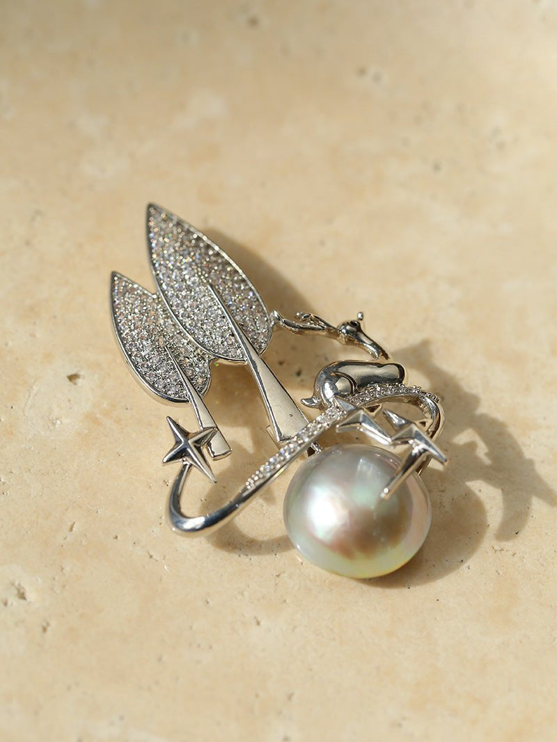Christmas Deer Mabe Pearl Brooch gembea jewelry