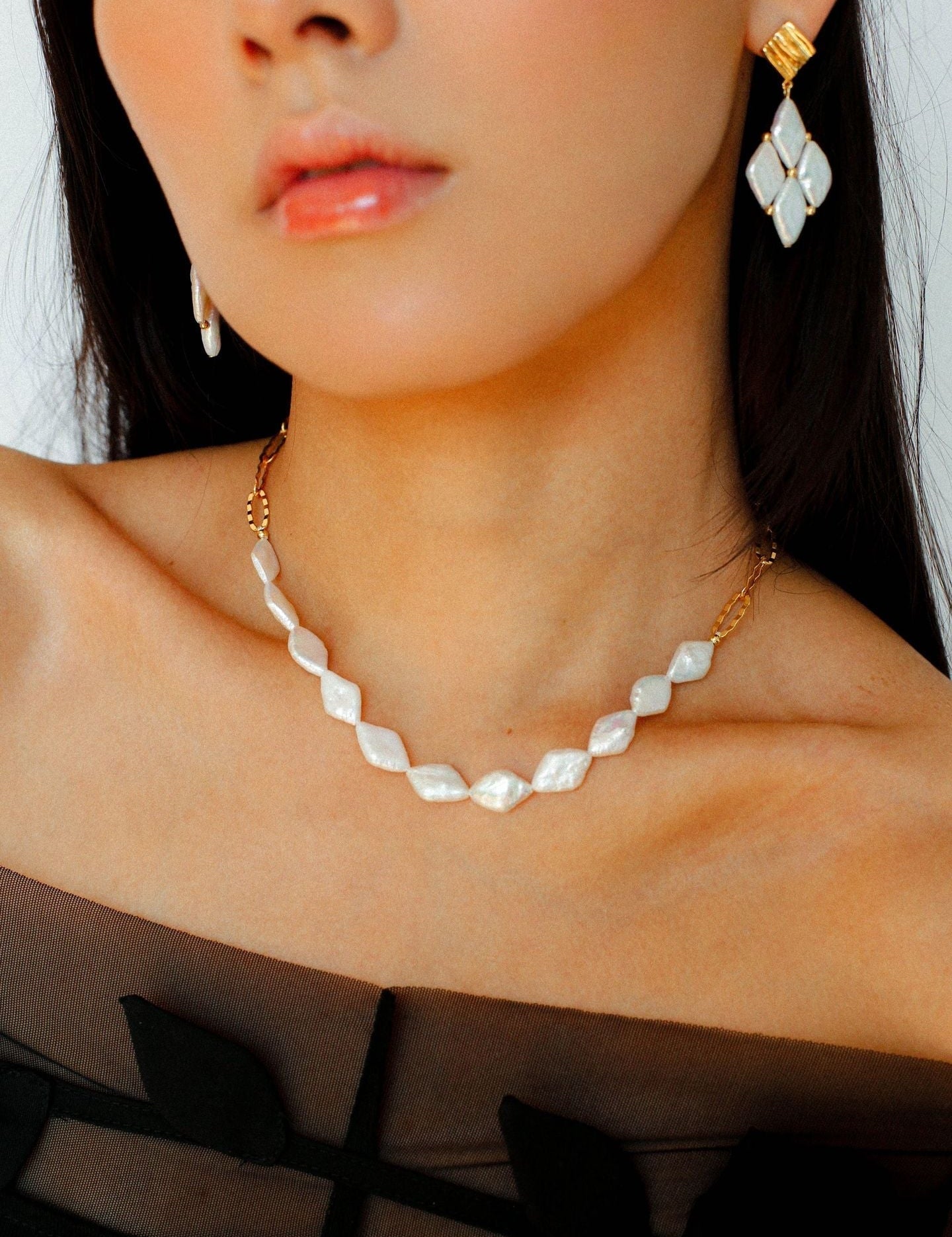 Diamond-Shaped Baroque Pearl Chain Necklace gembea jewelry