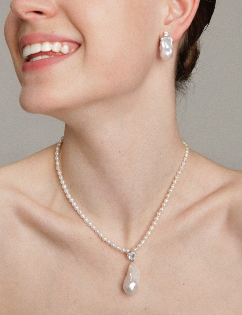 Gembea Jewelry Baroque with Diamond Pearl Necklace