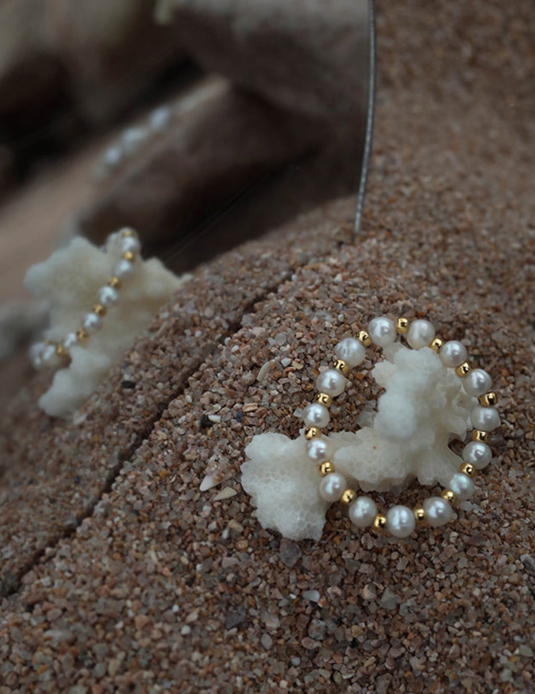 Gembea Jewelry Elastic Irregular Pearl Ring