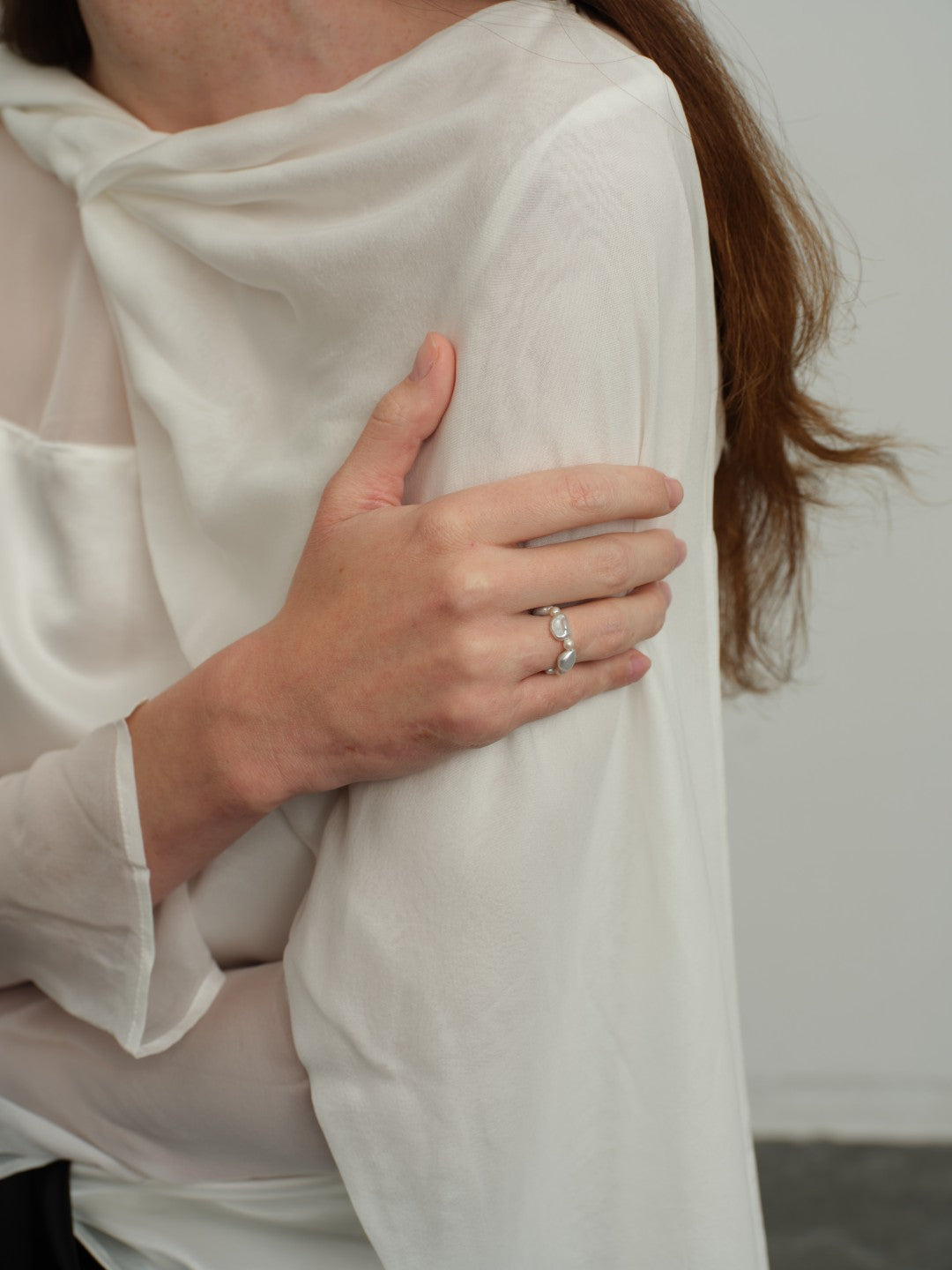 Elastic Irregular Baroque Pearl Ring-B