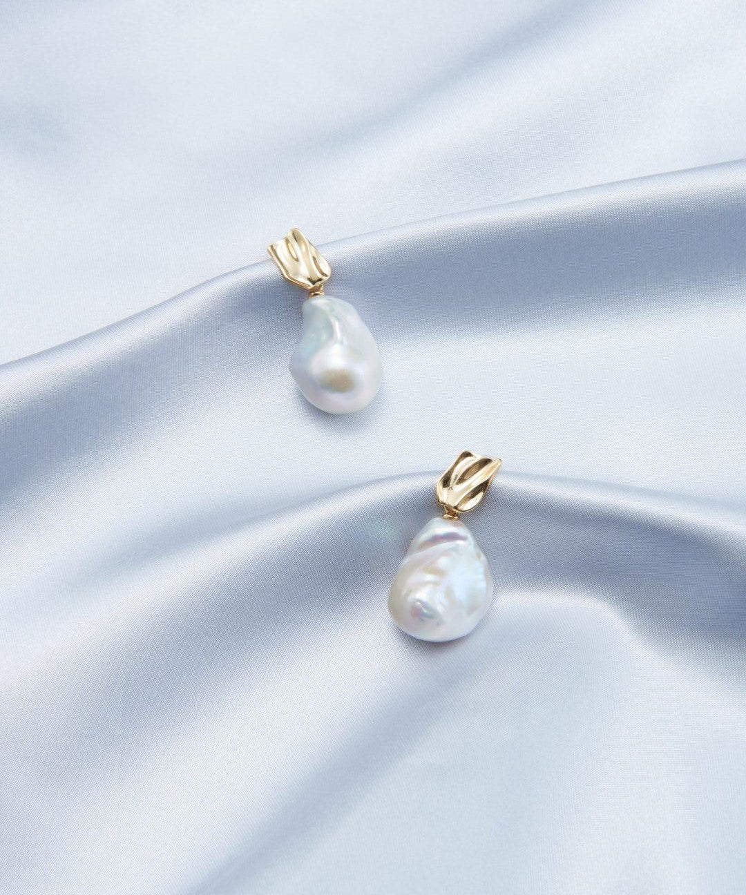 18K Gold Baroque Pendant Pearl Earrings - Gembea Jewelry