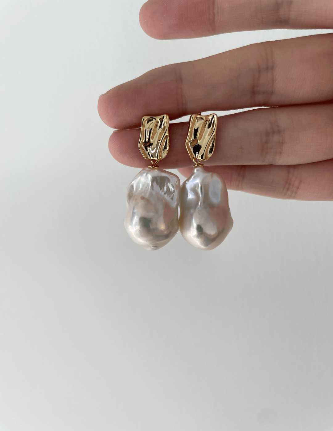 18K Gold Baroque Pendant Pearl Earrings - Gembea Jewelry