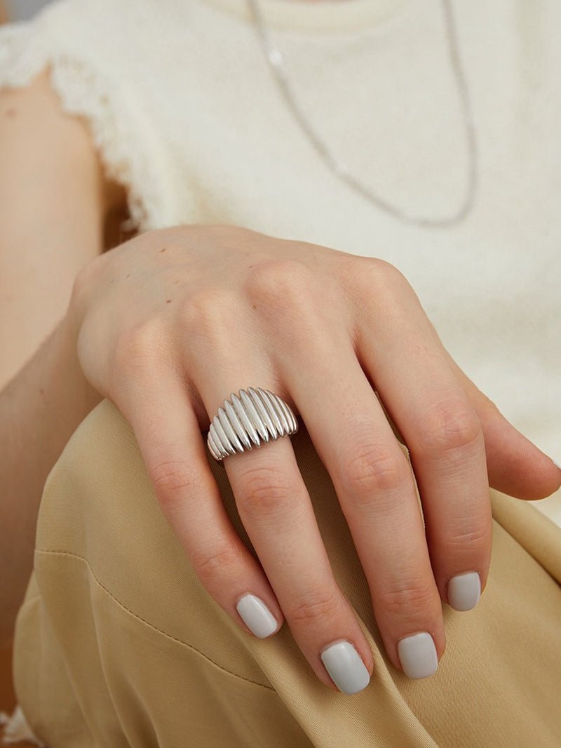 Elegant Vertical Stripe Gold Silver Ring gembea jewelry