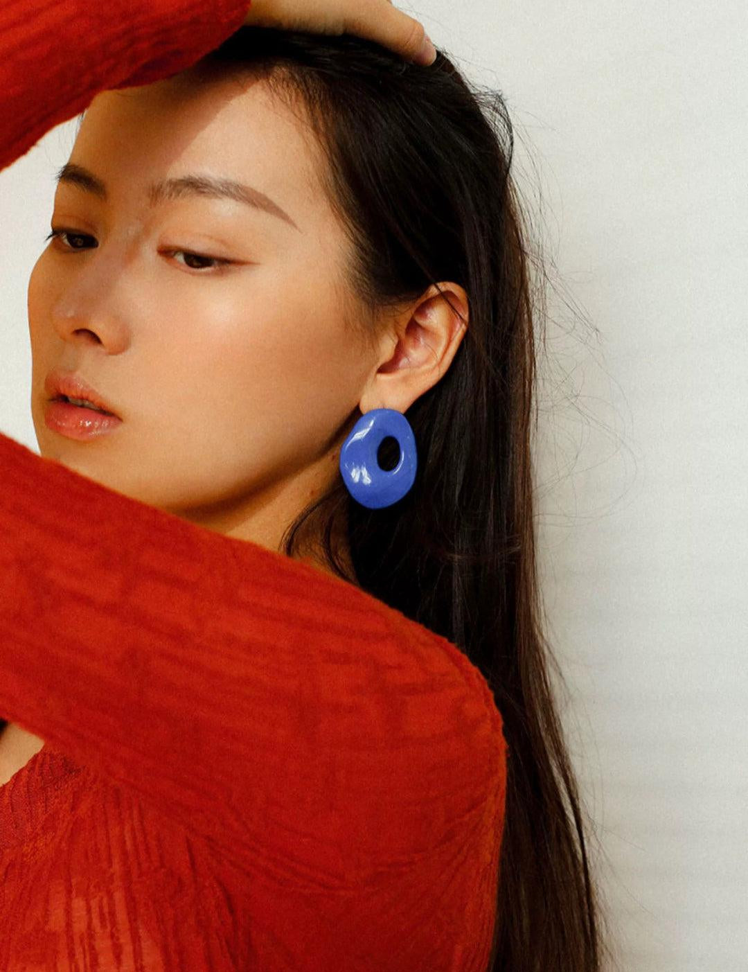 Geometric Oval Hollow Blue Enamel Earrings - Gembea Jewelry