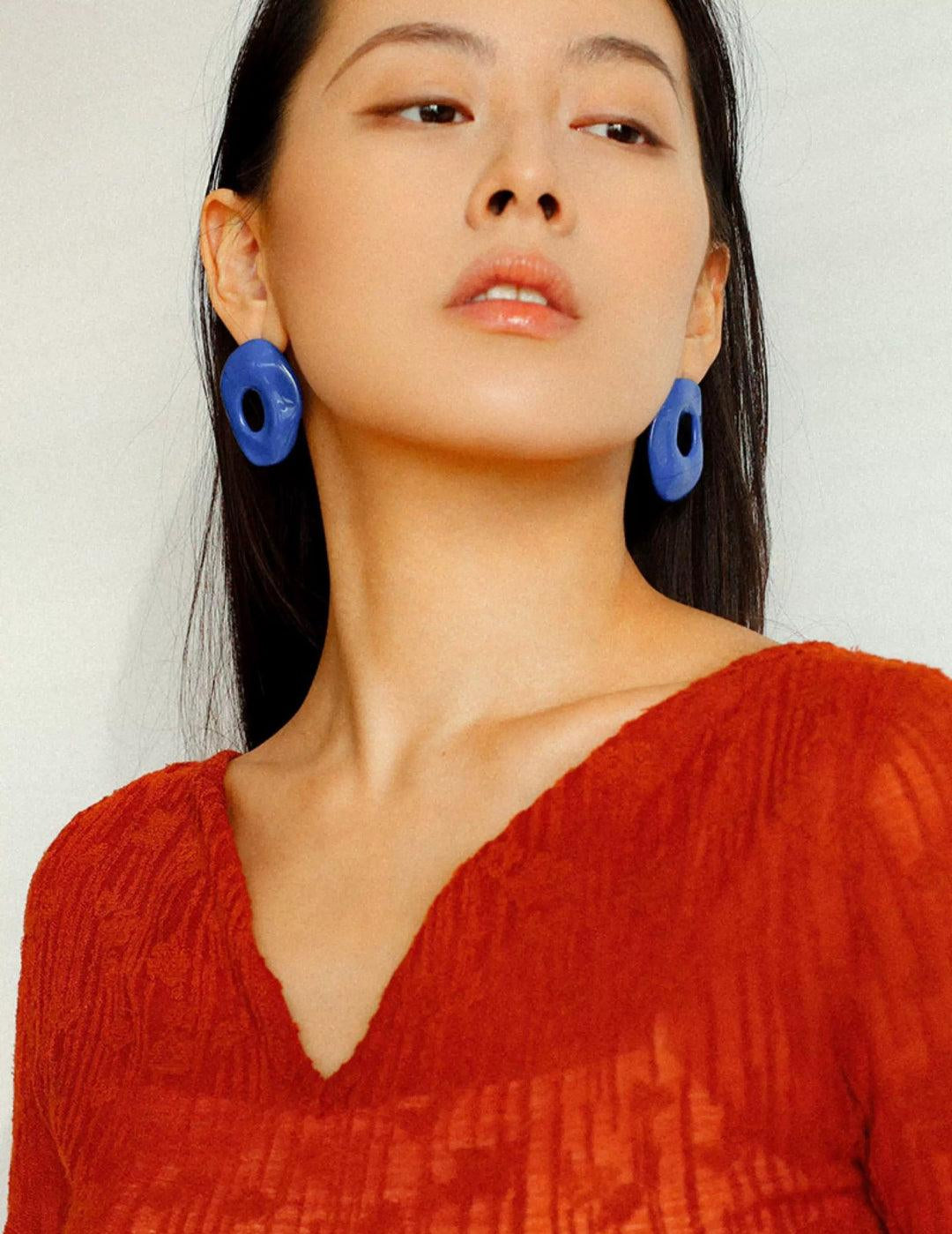 Geometric Oval Hollow Blue Enamel Earrings - Gembea Jewelry