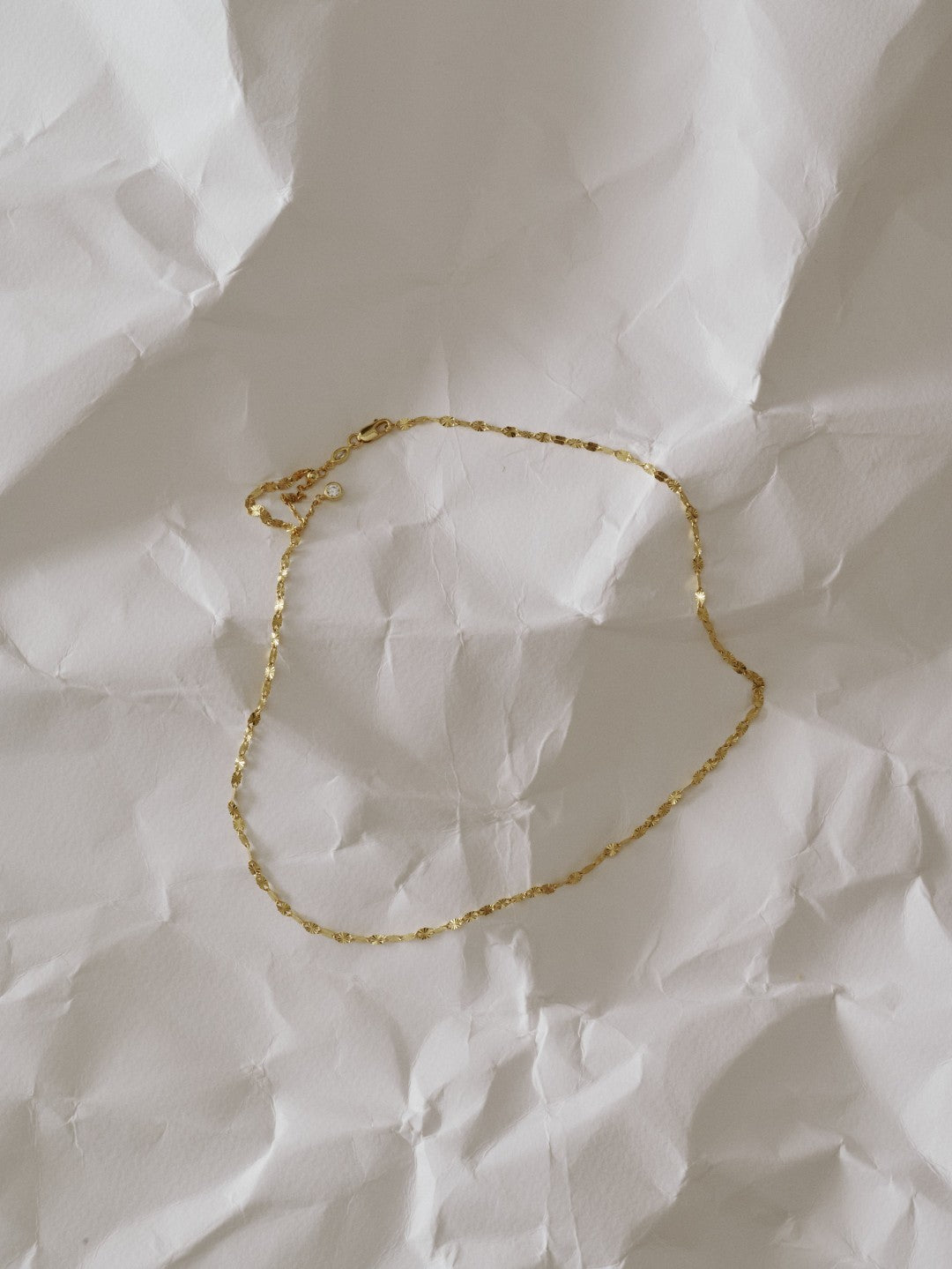 Golden Kiss Chain Simple Necklace gembea jewelry