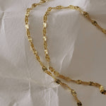 Golden Kiss Chain Simple Necklace gembea jewelry