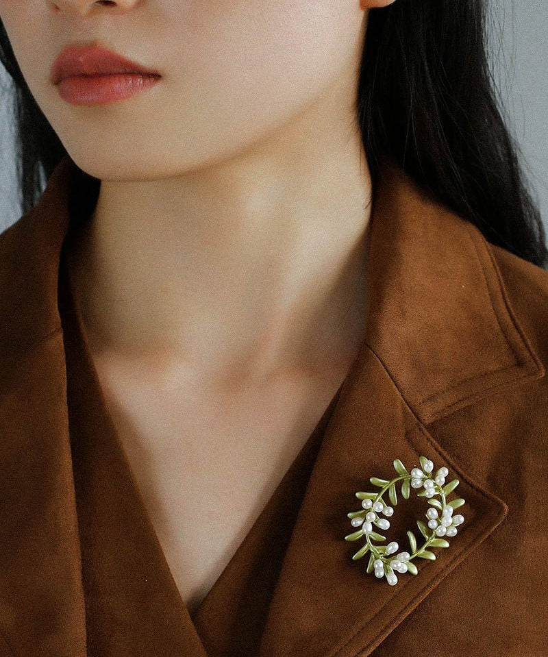 Green Leaf Peach Blossom Pearl Brooch gembea jewelry