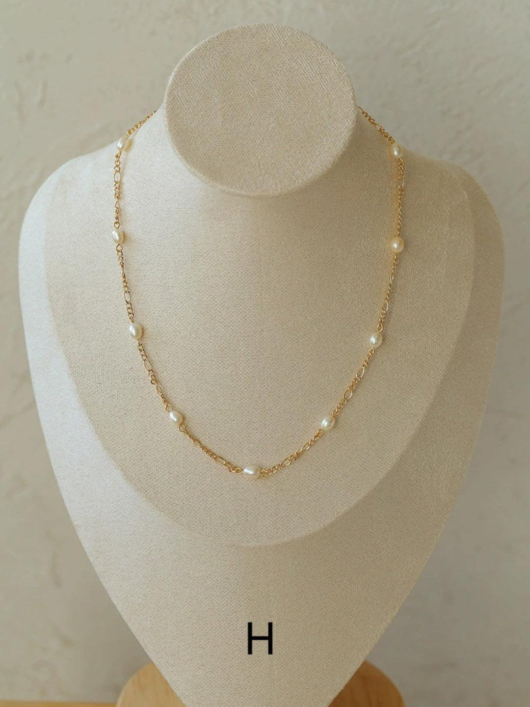 Overlay Natural Pearl Pendant Necklace - Gembea Jewelry
