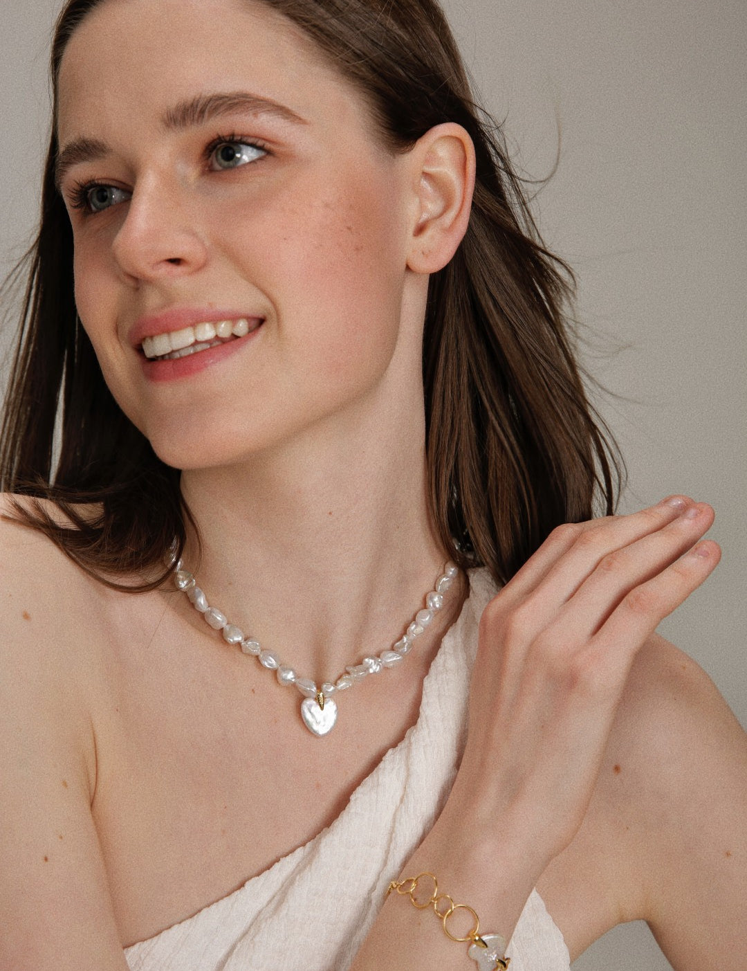 Gembea jewelry Love Baroque Small Metal Circle Bracelet