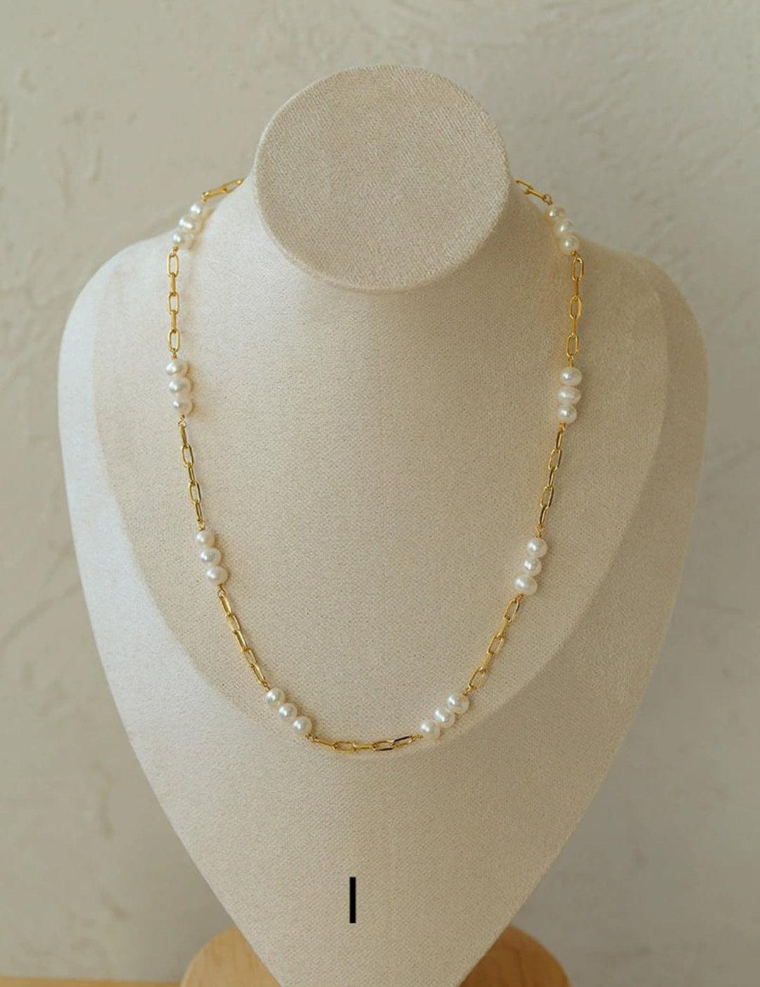Overlay Natural Pearl Pendant Necklace - Gembea Jewelry