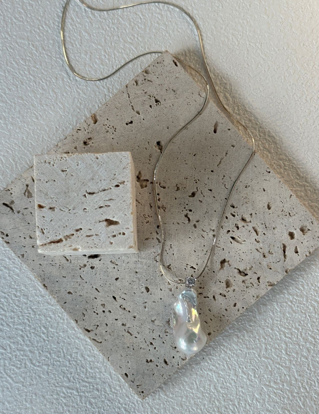 Baroque Pendant Chain Necklace