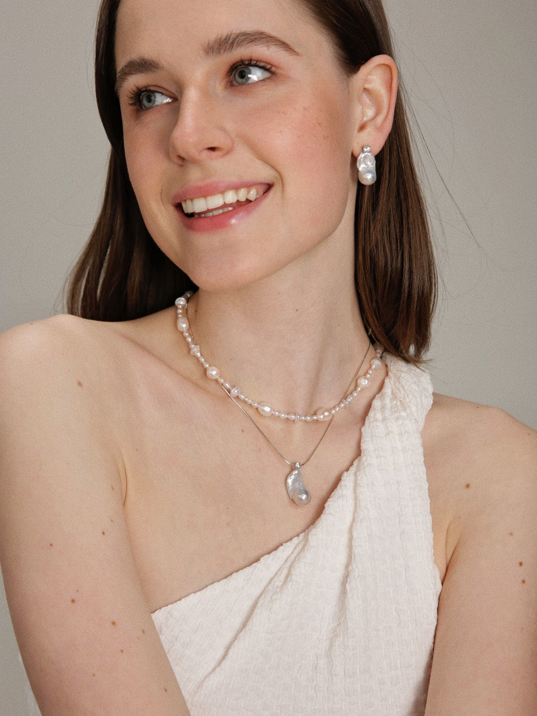 Gembea Jewelry Baroque Pendant Chain Necklace