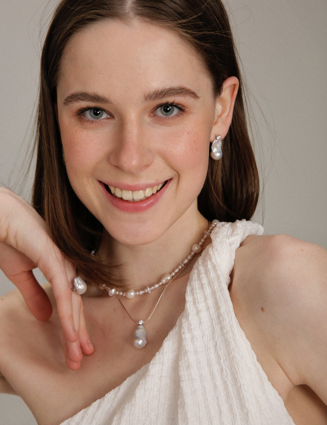 Gembea Jewelry Simple Freshwater Pearl Necklace