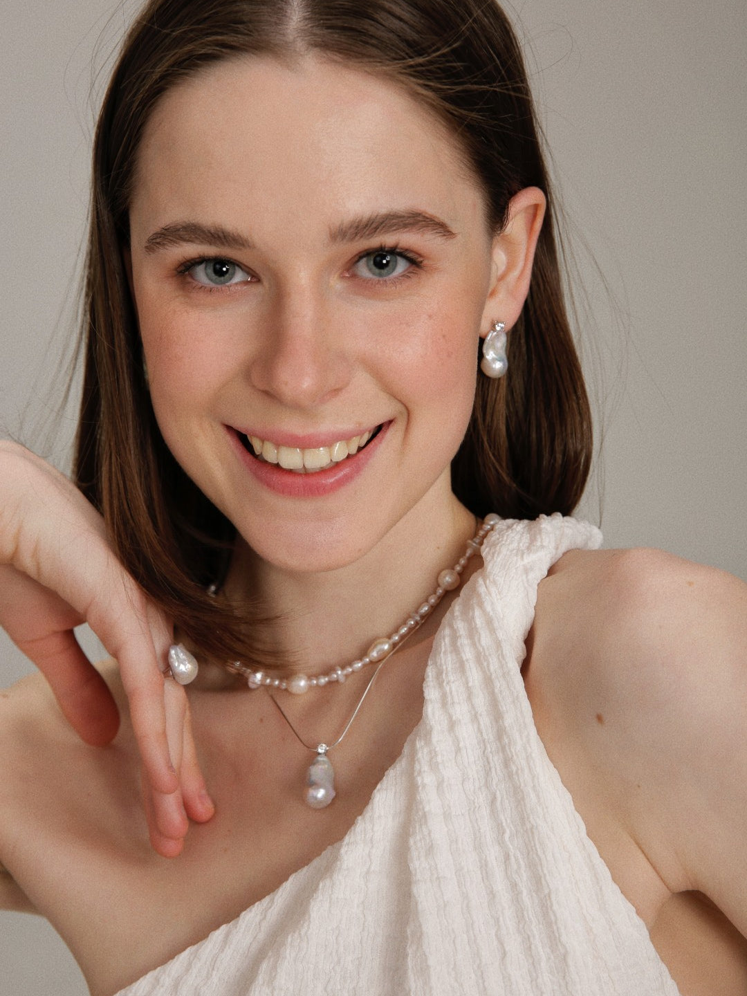 Gembea Jewelry Simple Freshwater Pearl Necklace