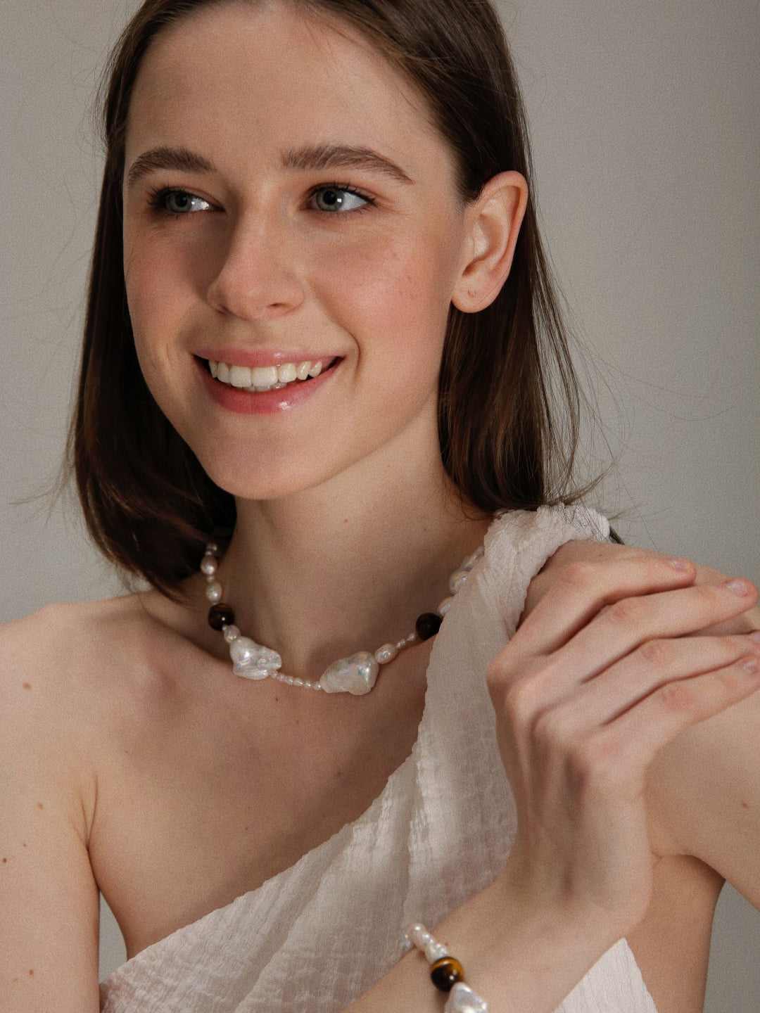 Gembea Jewelry Amber Baroque Pearl Necklace