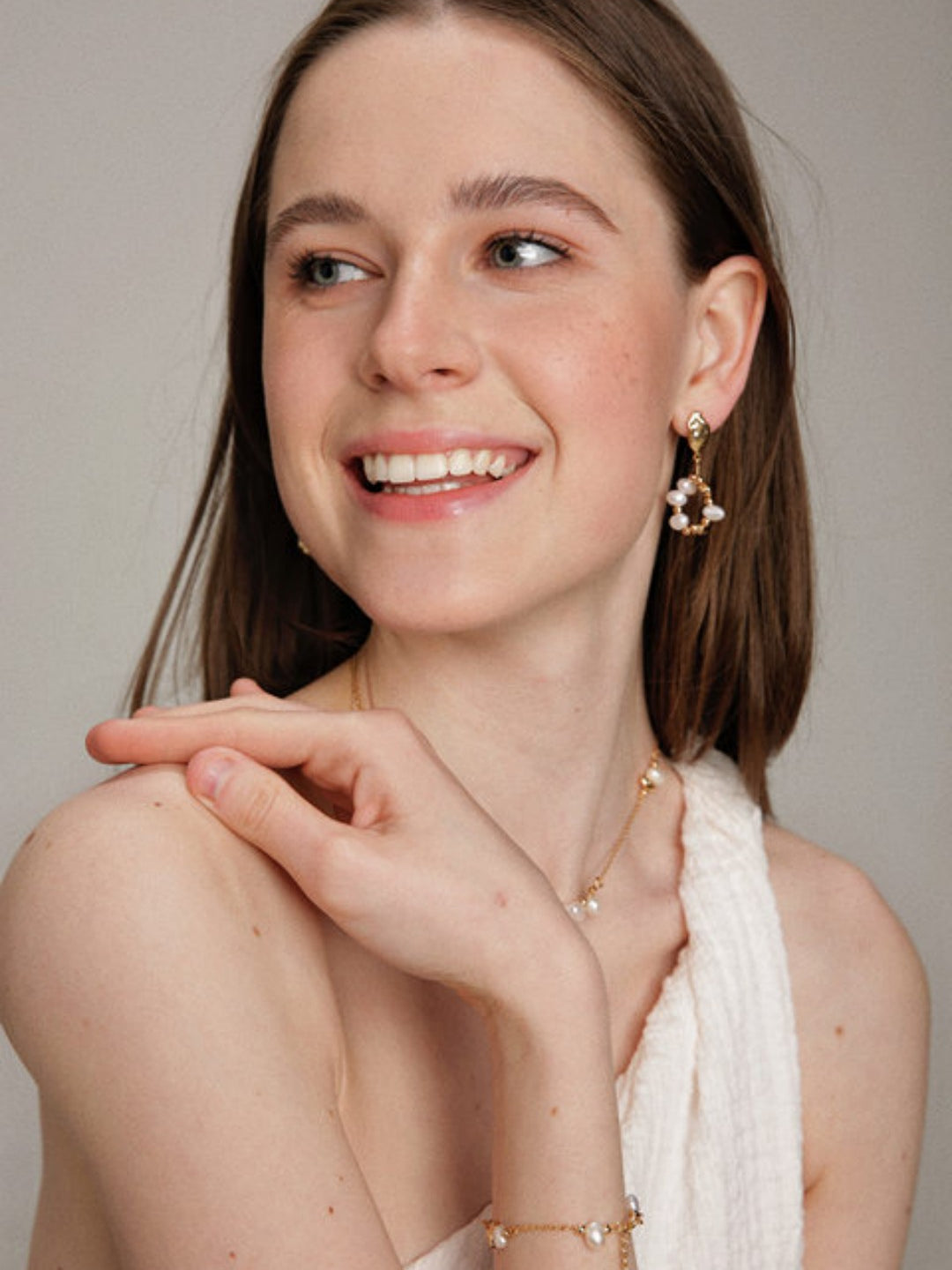 Gembea Jewelry Pearl Circle Drop Earrings