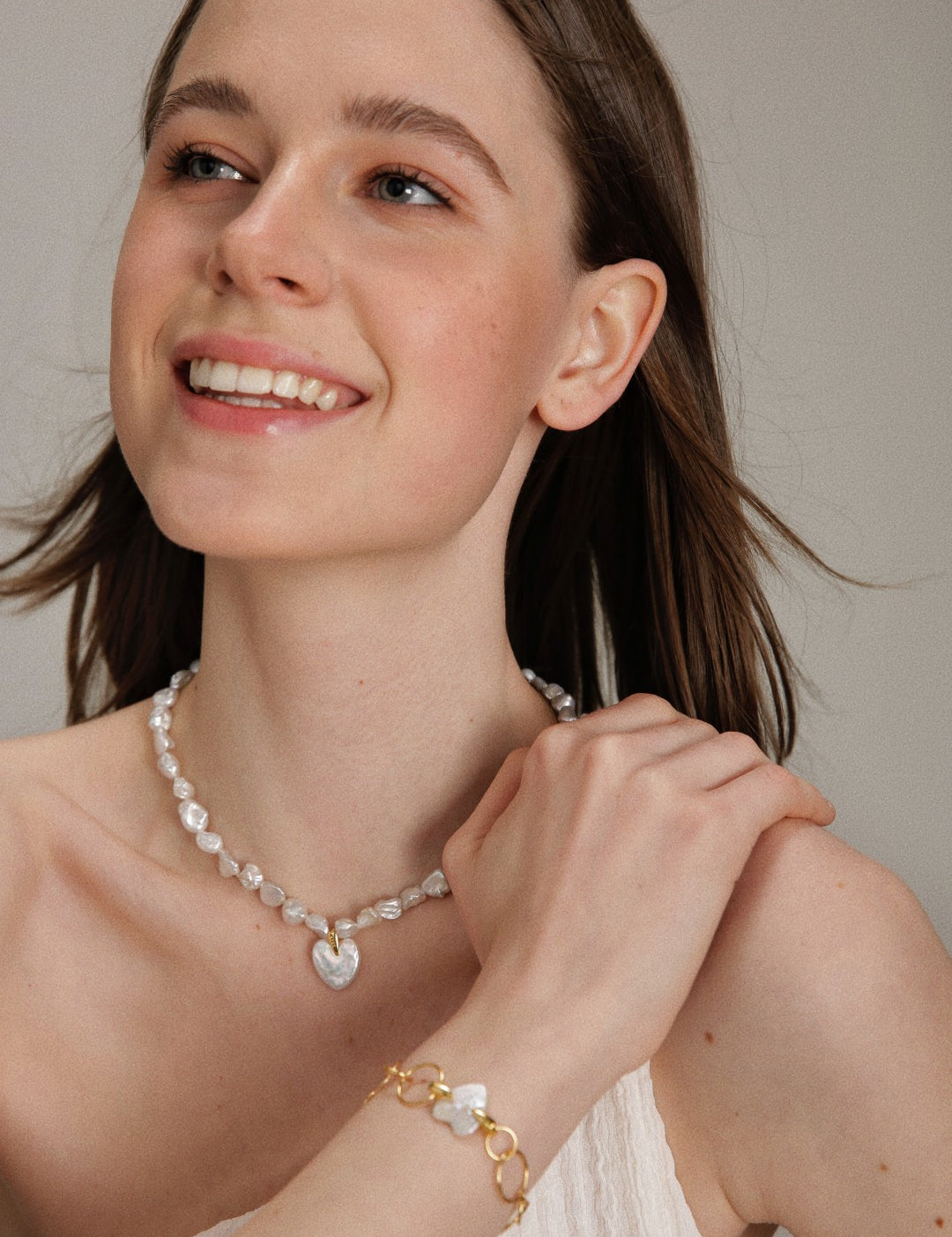 Gembea JewelryLove Pendant Shaped Baroque Pearl Beaded Necklace