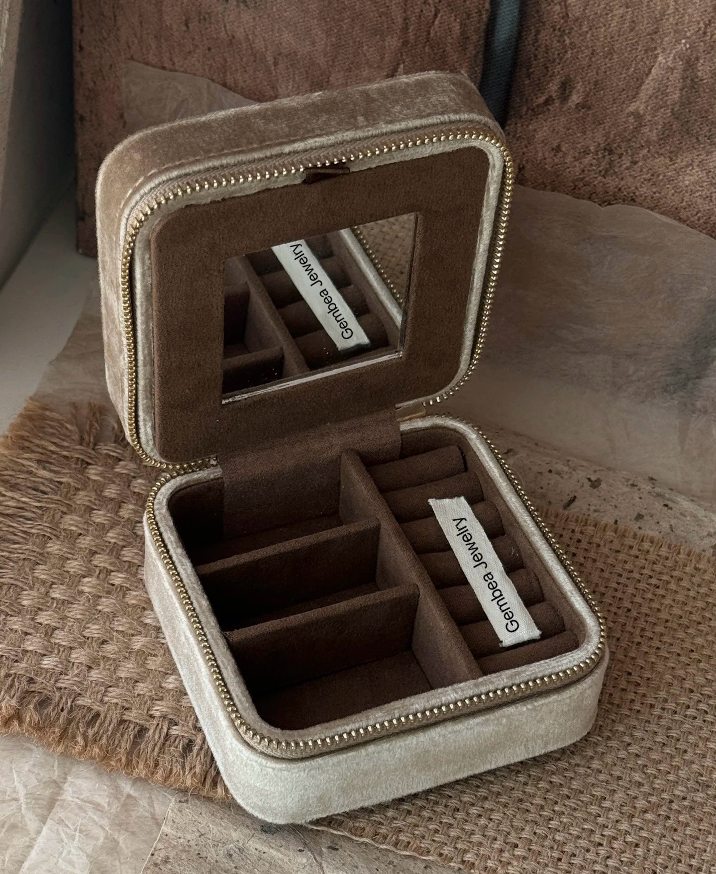 Gembea Jewelry Velvet Jewelry Box