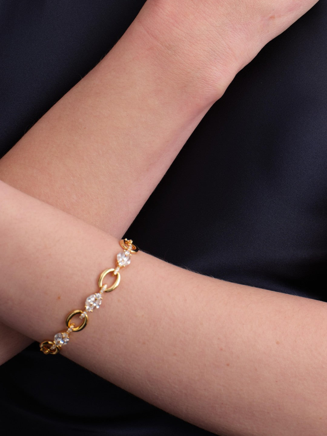 Interlock Halo Lab-grown Diamond Fine Bracelet gembea jewelry