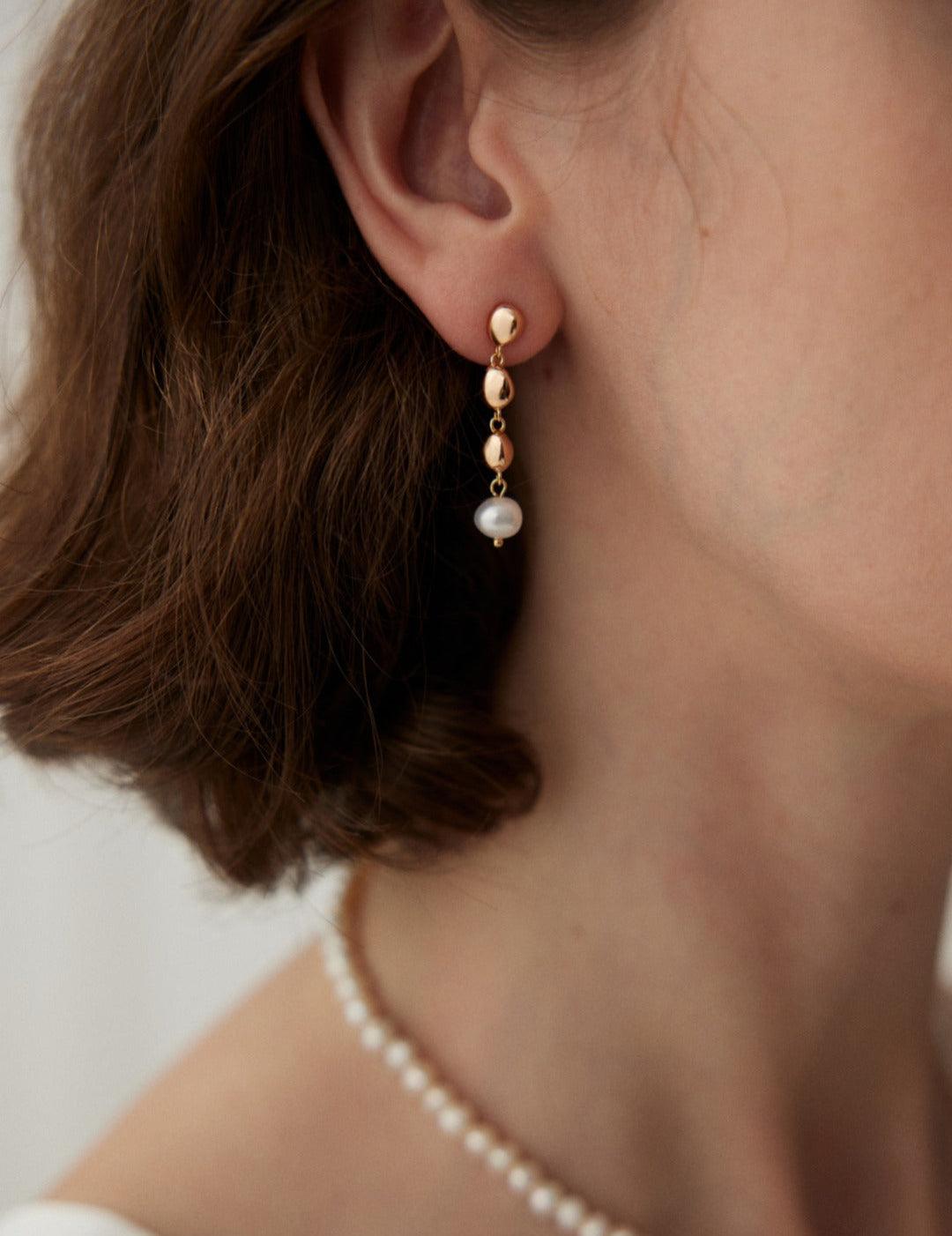 Irregular Long Pendant Retro Pearl Earrings - Gembea Jewelry