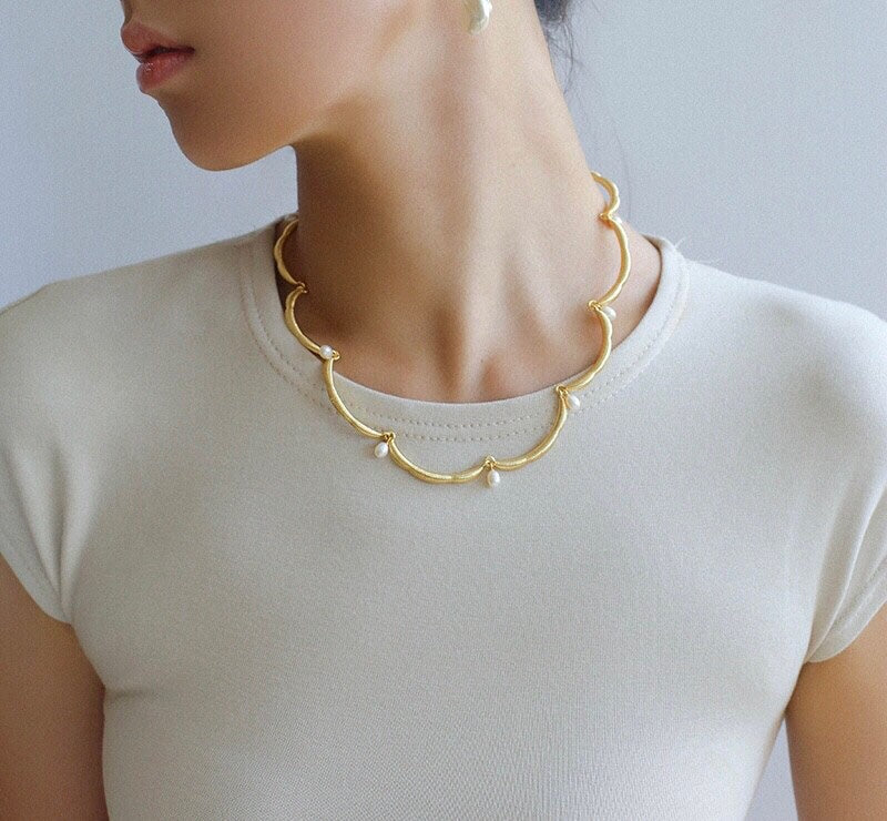 Lace-trimmed Pearl Necklace-Gembea jewelry