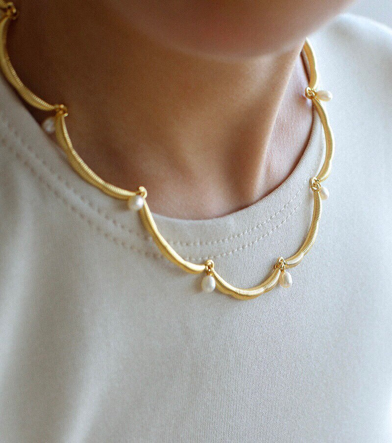 Lace-trimmed Pearl Necklace-Gembea jewelry
