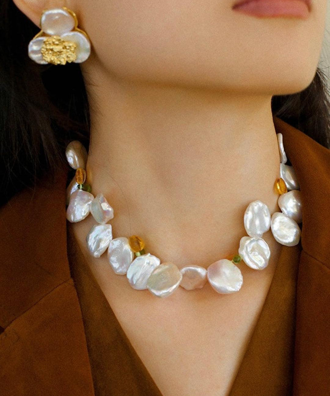Large Petal Baroque Pearl Collarbone Choker Necklace - Gembea Jewelry