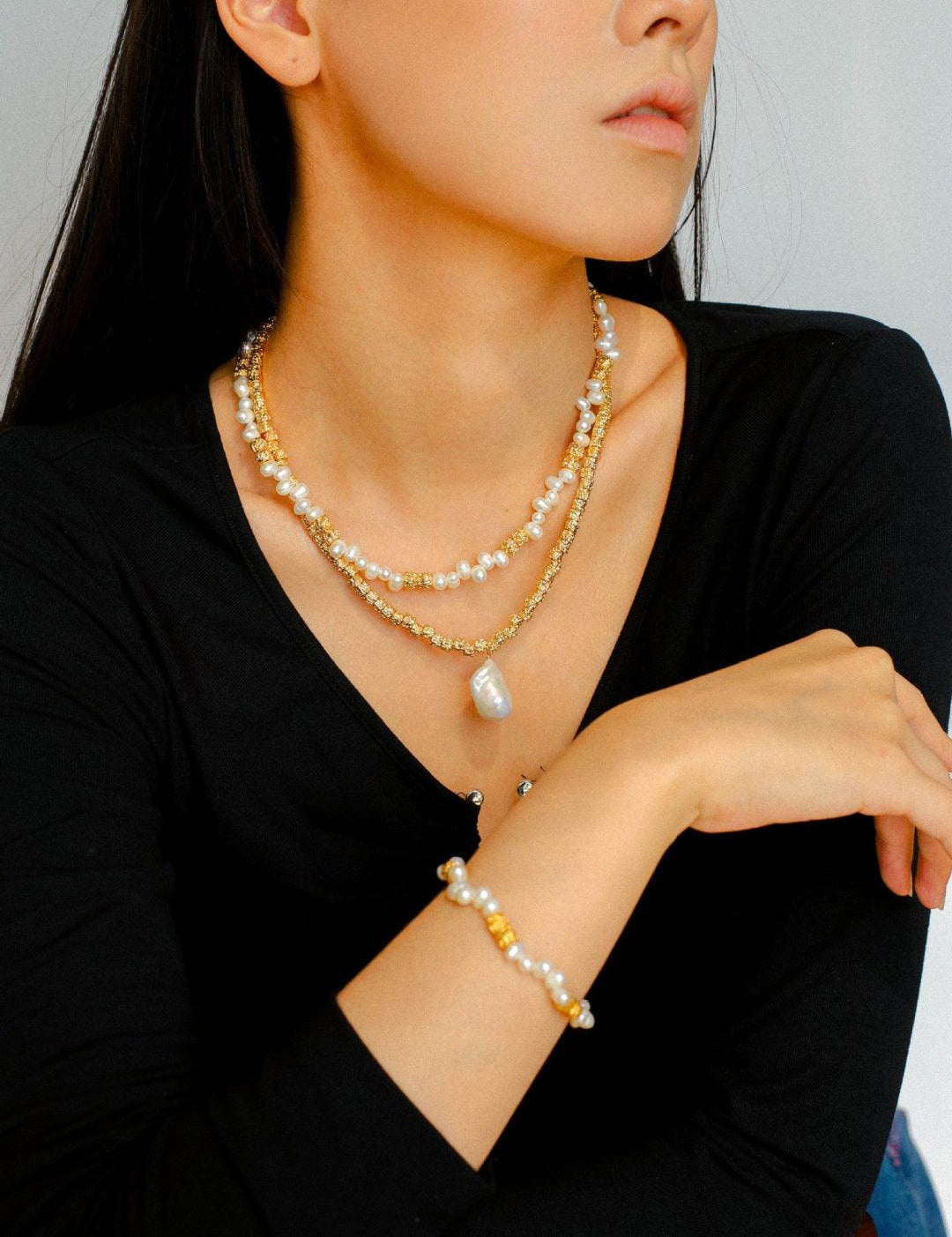 Lava Metal Gold Beans Scattered Pearl Bracelet - Gembea Jewelry