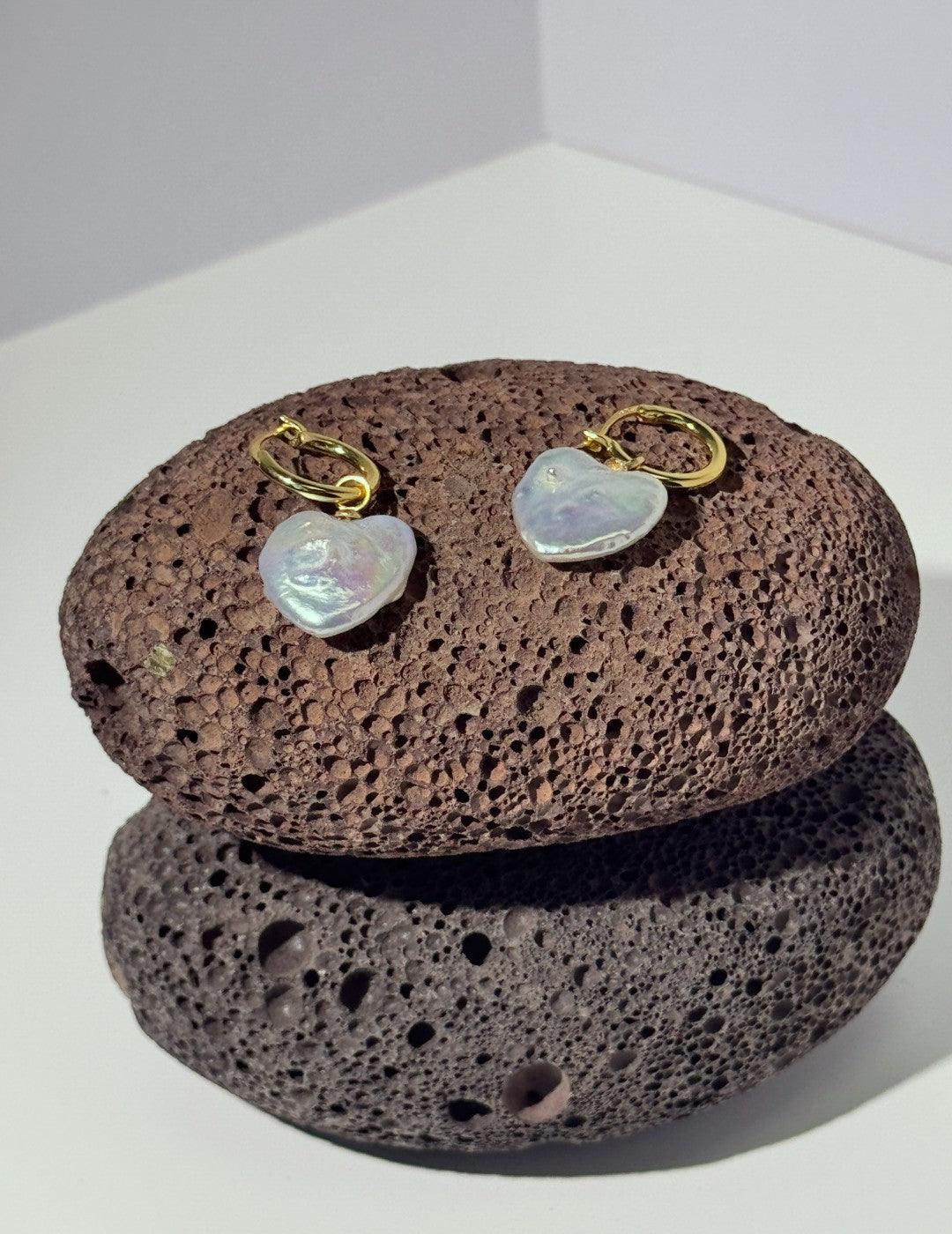 Love Heart Baroque Pearl Hoop Earrings - Gembea Jewelry