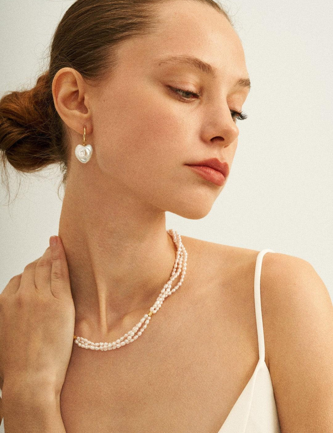 Love Heart Baroque Pearl Hoop Earrings - Gembea Jewelry