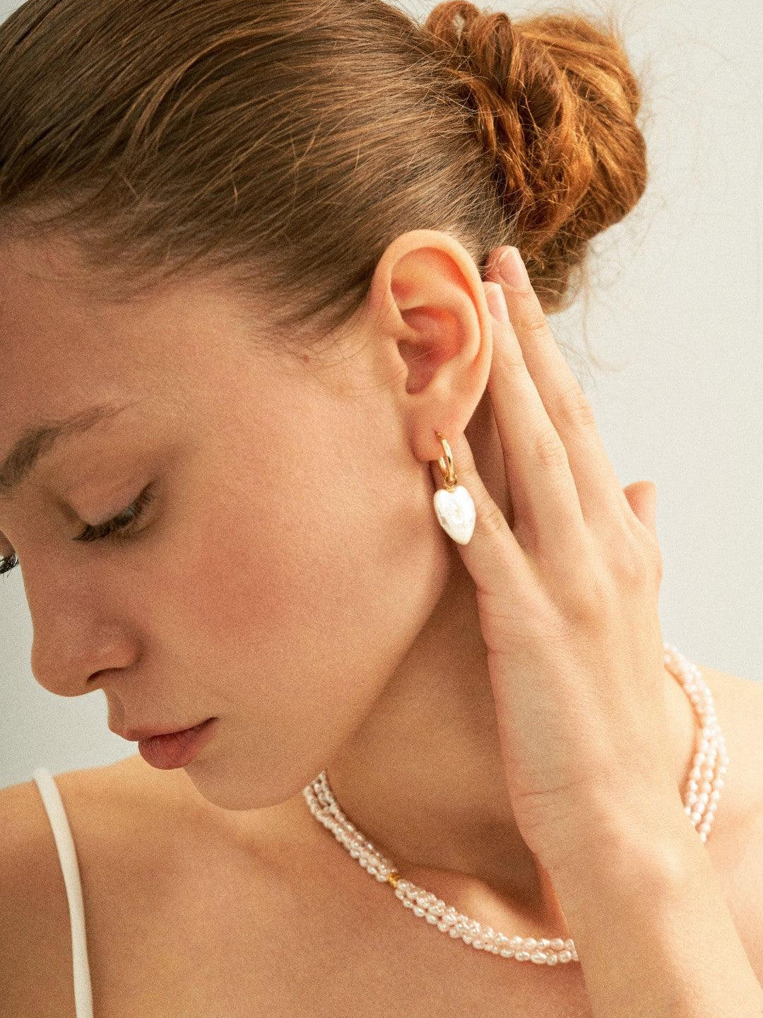 Love Heart Baroque Pearl Hoop Earrings - Gembea Jewelry