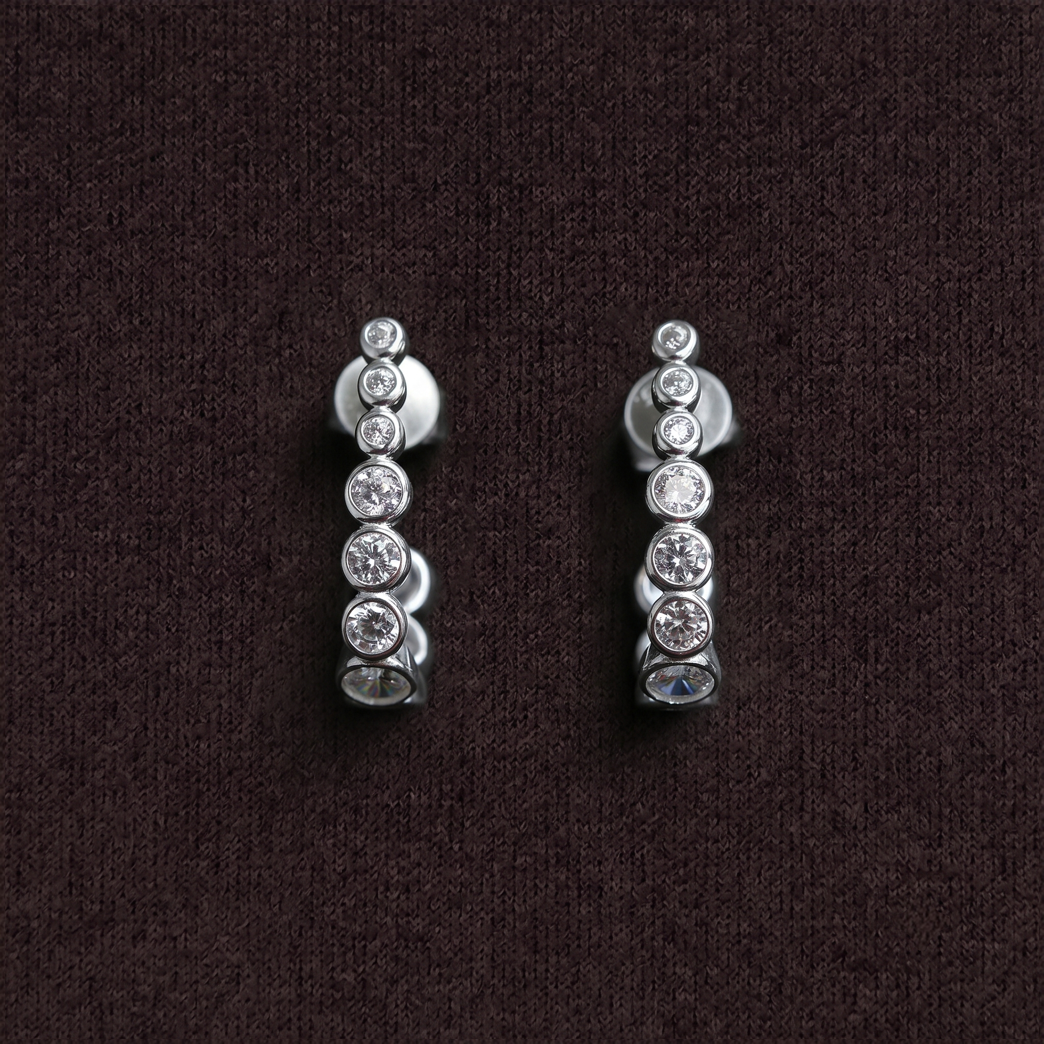 Lueur Bubble Curve Cubic Zircon Earrings-Silver gembea jewelry