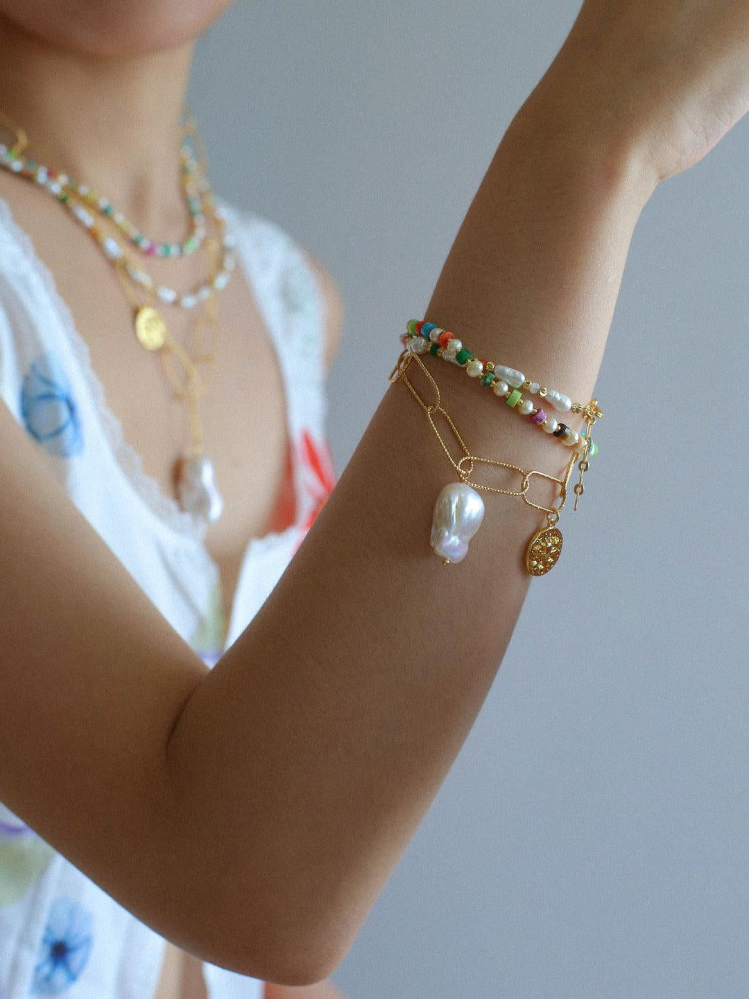 Metal Chain Baroque Pearl Pendant Bracelet - Gembea Jewelry