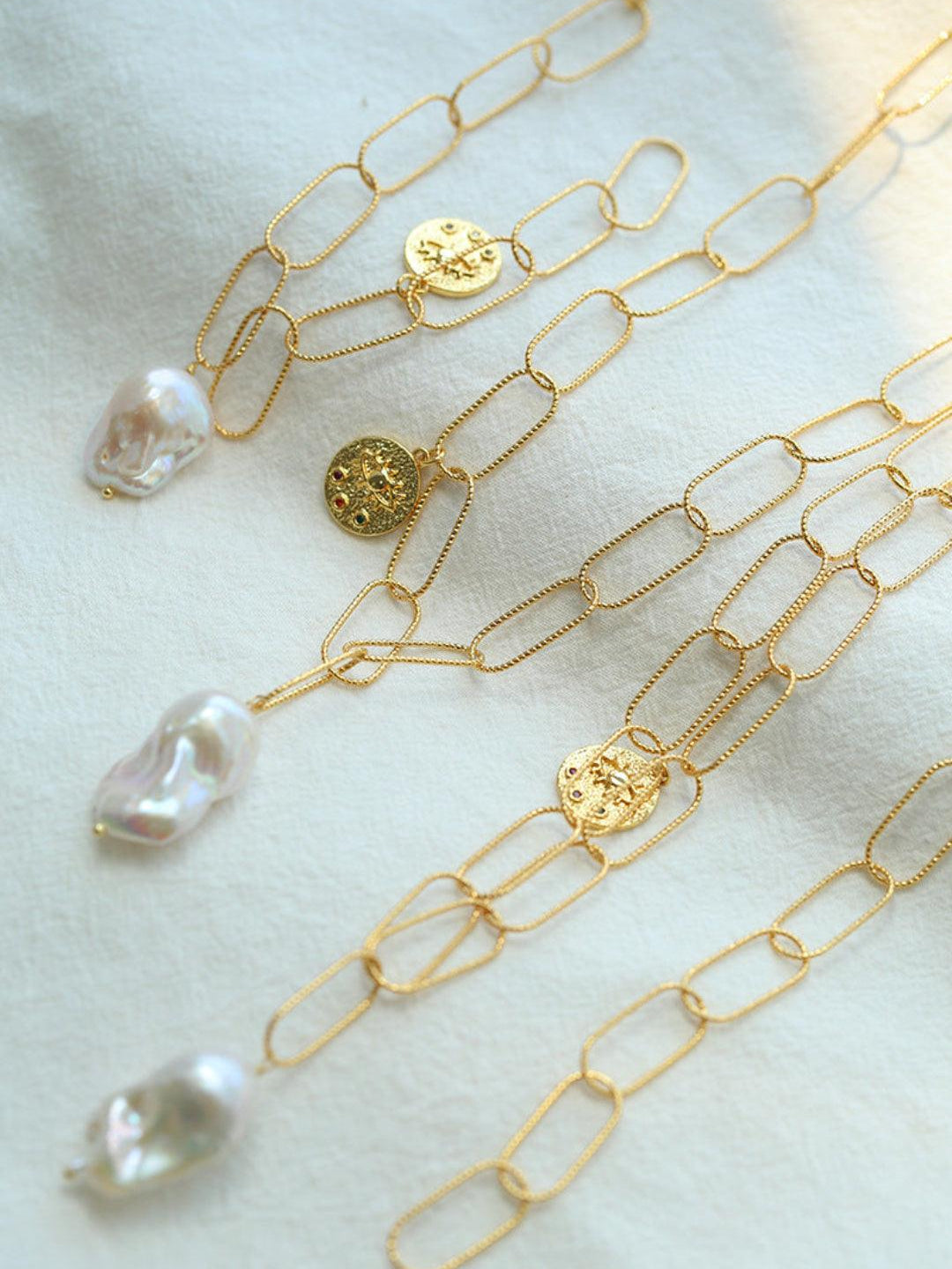 Metal Chain Baroque Pearl Pendant Necklace - Gembea Jewelry