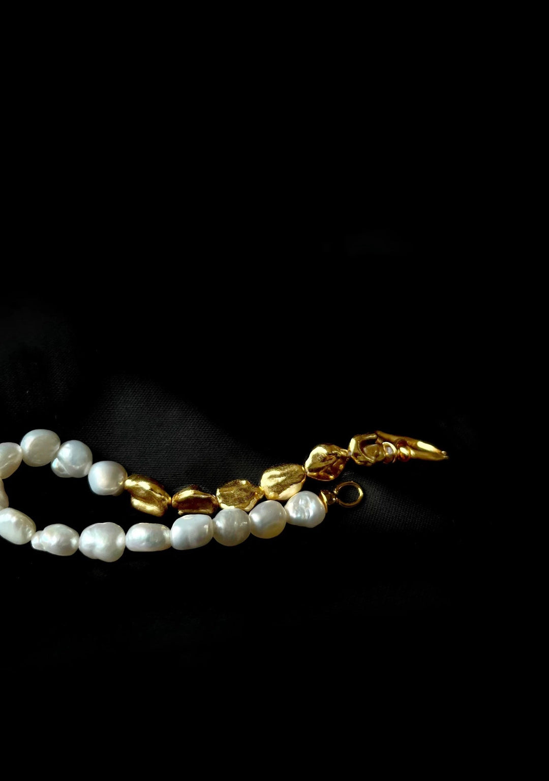 Metal Petal Baroque Pearl Beaded Bracelet gembea jewelry